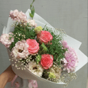 Букет с эустомой и розой