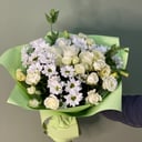 Букет «Нинель» из роз и хризантем