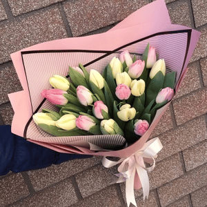 Букет из 21 тюльпана