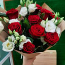 Букет «Кения» из роз и эустом