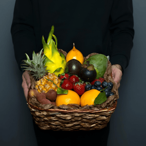 Фруктовое изобилие - корзина с фруктами