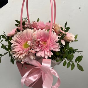 Коробка с цветами «Нежная гербера»