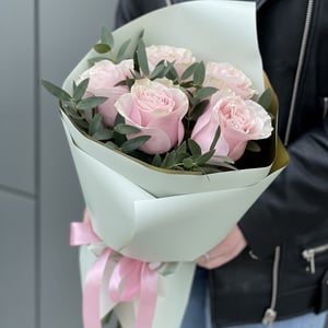 Букет "Очаровашка" из роз