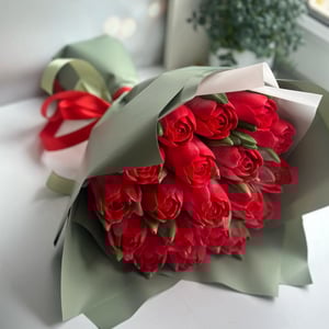 красные розы из зефира