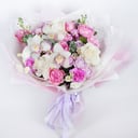 Букет «Облако лепестков» из роз и гвоздик