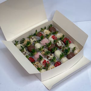 Клубника в молочном шоколаде 30 шт.