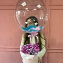 Подарочный набор «Коробка с цветами и баблс» из гипсофил