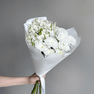 Букет «Свежесть» из альстромерий и хризантем