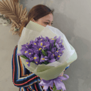 Букет ирисов из тюльпанов