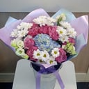 Букет «Сиреневое облако» из хризантем и эустом