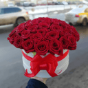 Шляпная коробка с цветами «Букет из 51 роза в коробке»