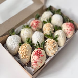 Букет из клубники «С нежными чувствами»