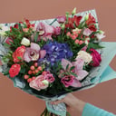 Букет «Радостное настроение» из эустом и роз