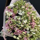 Букет эустомы белые и розовые