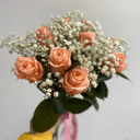 Букет из 9 роз и гипсофил