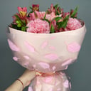 Букет «Нежный» из альстромерий и хризантем