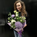 Букет «Изящность» из эустом и альстромерий