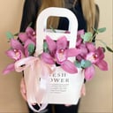 Коробка с цветами «Орхидея в сумочке»