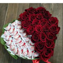 Подарочный набор «Сердце с розами и Рафаэлло»