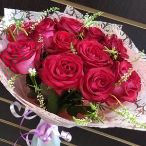 Букет «11 малиновых роз»