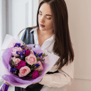 Букет «Элегия» из роз и ирисов