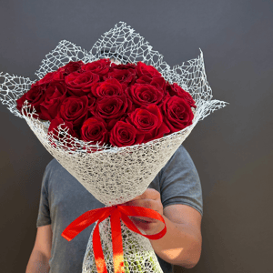 Букет из 25 красных роз