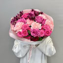 Вишневая косточка букет из диантусов из роз и гвоздик