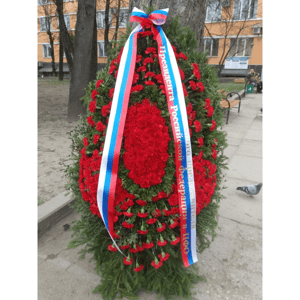 Венок из живых цветов