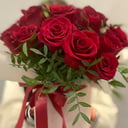 Розы в шляпной коробке. Романтика