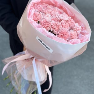 Моно букет из гвоздик