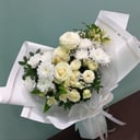 Букет «Белый танец» из роз и альстромерий