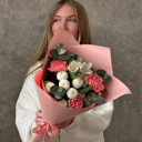 Букет комплимент из гвоздик и хризантем