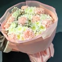 Букет «Нежность» из гвоздик и хризантем