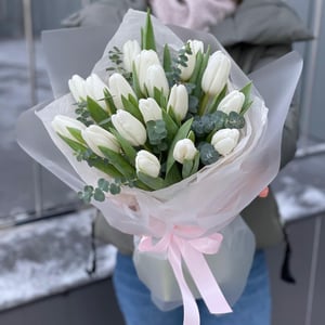 Букет "Весна в Париже" из тюльпанов