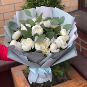 Букет «Дюшес» из пионов