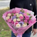 Букет «Любимой» из роз и эустом