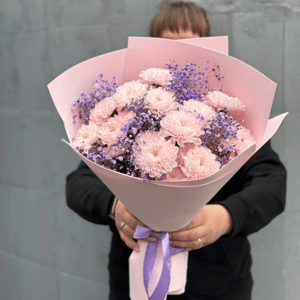 Нежный букет из хризантем