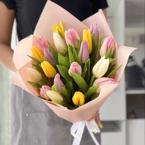 Букет «19 тюльпанов микс»