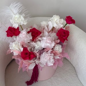 Для жены на 8 марта