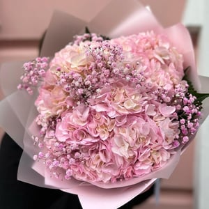 Букет гортензия и гипсофила