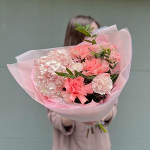 Букет "Сочный персик" из гортензий