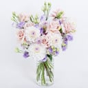 Букет «Кремовый рай» из экзотических цветов и эустом