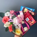 Подарочный набор «Сладкое сердце» из роз и калл