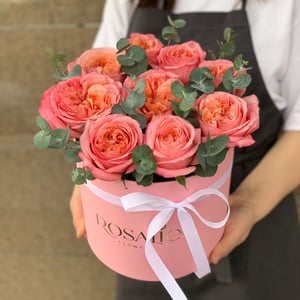 Шляпная коробка с цветами «Букет Любовь» из роз