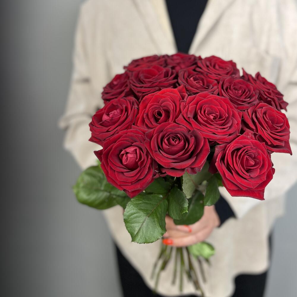 Монобукет из роскошных красных роз