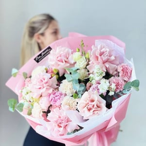 Нежный букет с французским розами