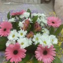 Букет «Розовое чудо» из гербер и хризантем