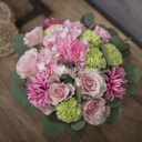 Композиция «Надежда» из гвоздик и роз