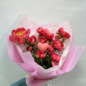 Авторский букет 163 - с пионами