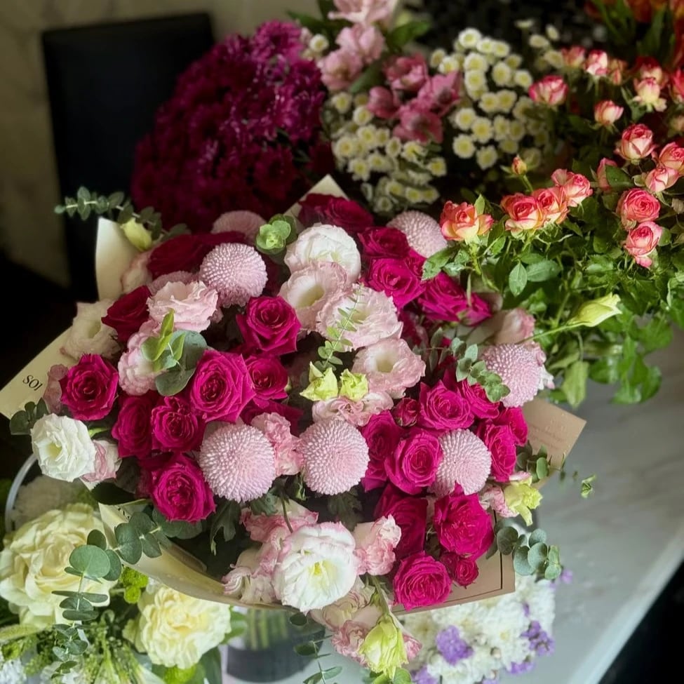 Fresh flower bouquet Buffalo delivery